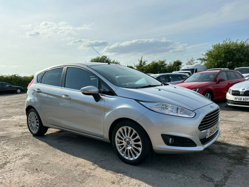 Ford Fiesta  1.6 Titanium Hatchback 5dr Petrol Powershift Euro 5 (105 ps)