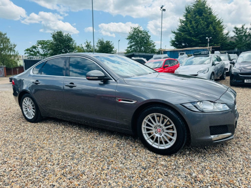Jaguar XF  2.0d Prestige Auto Euro 6 (s/s) 4dr