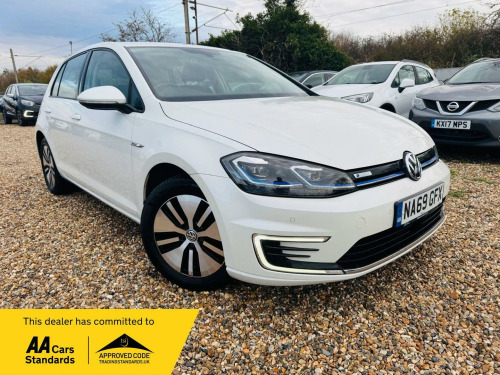 Volkswagen Golf  35.8kWh e-Golf Auto 5dr