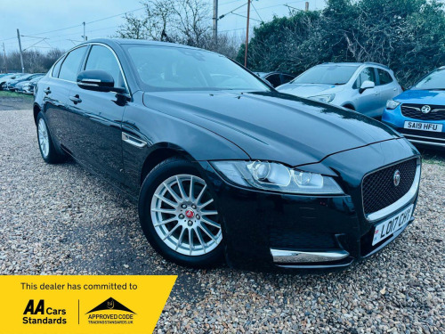 Jaguar XF  2.0d Prestige Auto Euro 6 (s/s) 4dr 