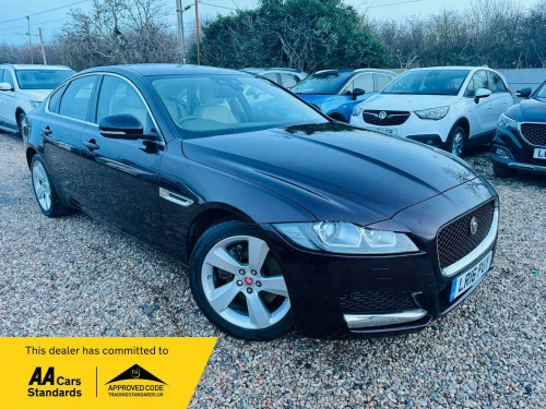 Jaguar XF  2.0d Portfolio Auto Euro 6 (s/s) 4dr 