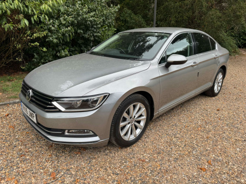 Volkswagen Passat  1.6 Passat SE Business TDI BlueMotion Technology Semi-Auto 4dr