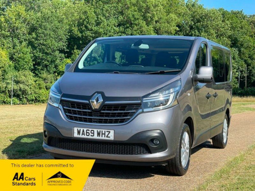Renault Trafic  2.0 dCi ENERGY 28 Sport Nav SWB Euro 6 (s/s) 5dr (9 Seat)