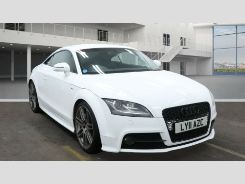 Audi TT  2.0 TFSI Black Edition Coupe 3dr Petrol Manual Euro 5 (s/s) (211 ps) 