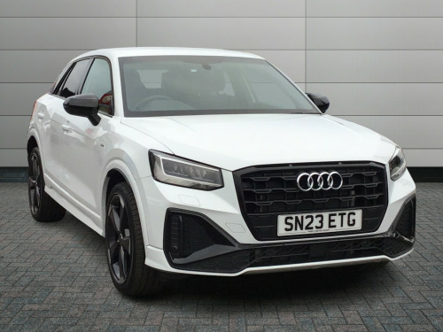 Audi Q2  Estate Black Edition