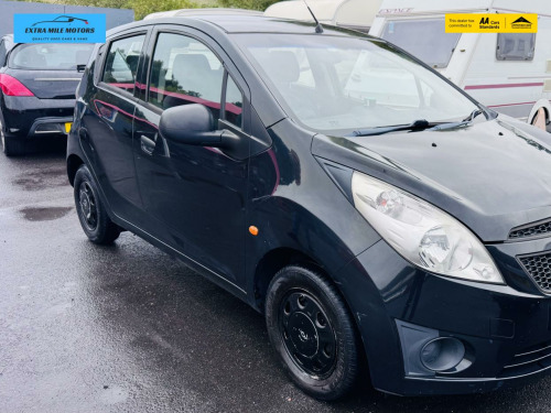 Chevrolet Spark  1.0i + Hatchback 5dr Petrol Manual Euro 5 (No a/c) (68 ps)