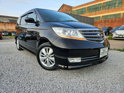 Honda Elysion  Prestige 8 SEATER HALF LEATHER