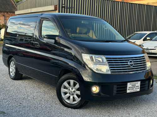 Nissan Elgrand  E51 HIGHWAY STAR 2/4WD 3.5L PETROL AUTOMATIC MPV 8 SEATER CREAM LEATHER HEA
