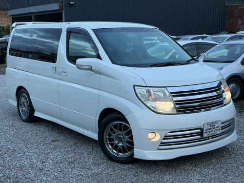 Nissan Elgrand  E51 RIDER S AUTECH 2.5L Petrol Automatic MPV 8 Seater Swivel Seats CarPlay 