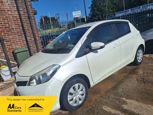 Toyota Yaris VITZ