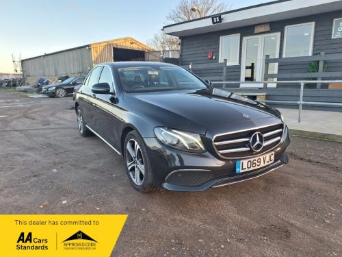 Mercedes-Benz E-Class  2.0 E220d SE Saloon 4dr Diesel G-Tronic+ Euro 6 (s/s) (194 ps) 
