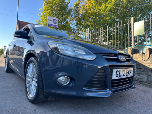 Ford Focus  1.6 Zetec Hatchback 5dr Petrol Manual Euro 5 (125 ps)