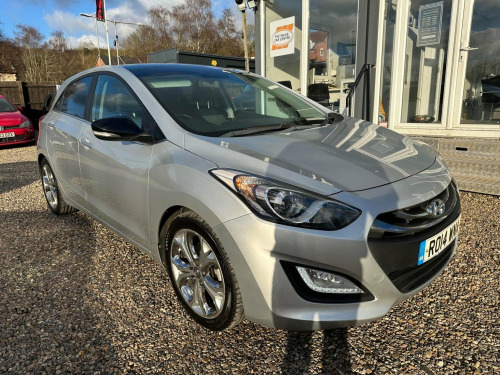 Hyundai i30  1.6 SE Euro 5 5dr (Panoramic Roof)