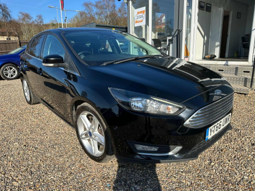 Ford Focus  2.0 TDCi Titanium Euro 6 (s/s) 5dr