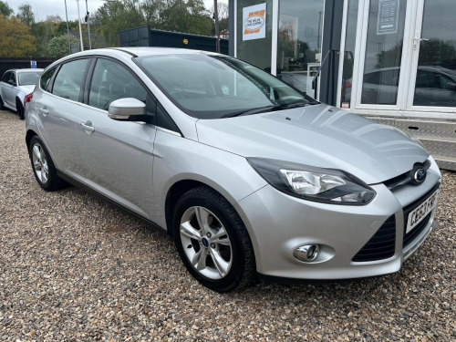 Ford Focus  1.6 Zetec Euro 5 5dr