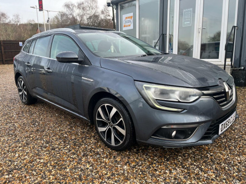 Renault Megane  1.3 TCe Iconic Sport Tourer Euro 6 (s/s) 5dr 