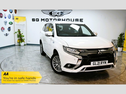 Mitsubishi Outlander  2.4h TwinMotor 13.8kWh Dynamic Safety SUV 5dr Petr