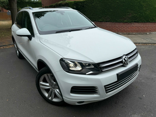 Volkswagen Touareg  3.0 TDI V6 BlueMotion Tech SE Tiptronic 4WD Euro 5 (s/s) 5dr