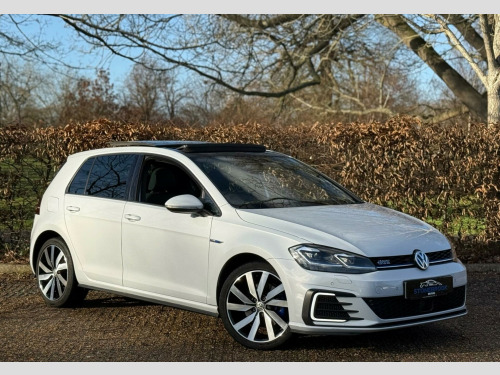Volkswagen Golf  1.4 TSI 8.7kWh GTE Advance DSG Euro 6 (s/s) 5dr 
