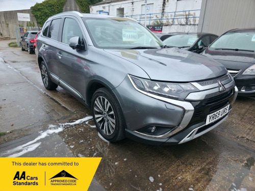 Mitsubishi Outlander  2.0 MIVEC Exceed CVT 4WD Euro 6 (s/s) 5dr