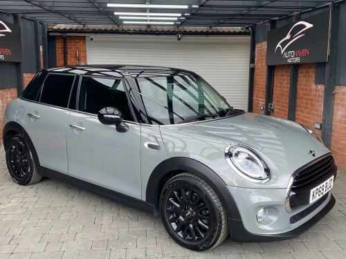 MINI Hatch  1.5 Cooper Classic Steptronic Euro 6 (s/s) 5dr