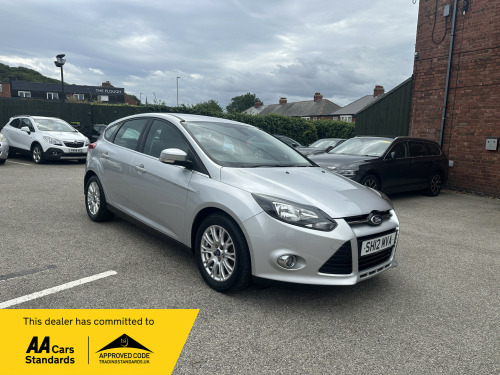 Ford Focus  1.6 Titanium