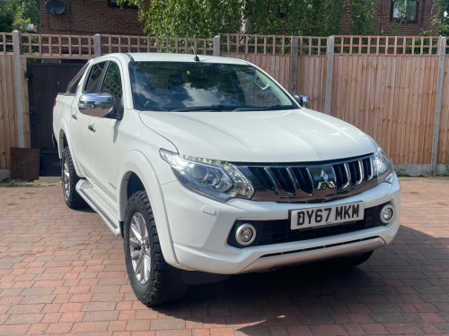 Mitsubishi L200  2.4 DI-D DC Warrior Pickup Double Cab 4dr Diesel Manual 4WD Euro 6 (178 ps)