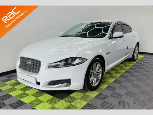 Jaguar XF  2.2d Luxury Saloon 4dr Diesel Auto Euro 5 (s/s) (1