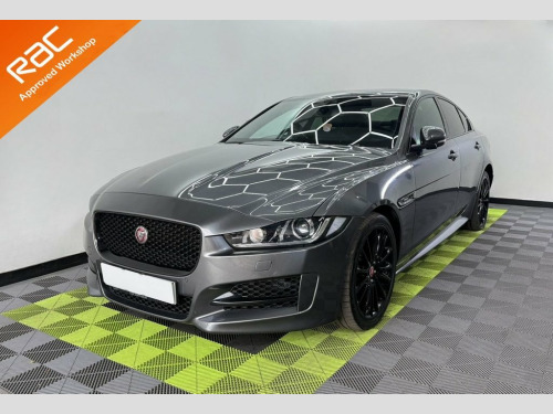 Jaguar XE  2.0d R-Sport Saloon 4dr Diesel Auto AWD Euro 6 (s/