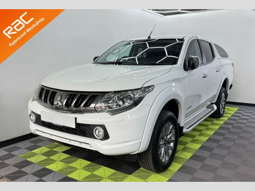 Mitsubishi L200  2.4 DI-D DC Warrior Pickup Double Cab 4dr Diesel M