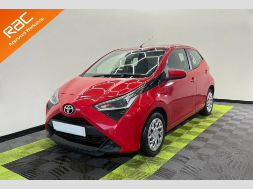 Toyota AYGO  1.0 VVT-i x-play Hatchback 5dr Petrol Manual Euro  