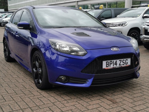 Ford Focus  2.0T EcoBoost ST-2 Hatchback 5dr Petrol Manual Eur
