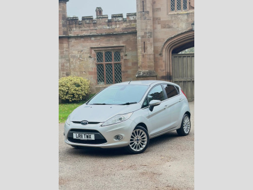 Ford Fiesta  1.4 TDCi DPF Titanium Hatchback 5dr Diesel Manual (107 g/km, 69 bhp)