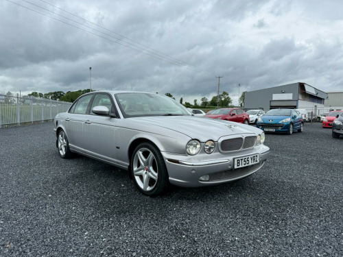 Jaguar XJ  2.7 TDVi Sport Premium 4dr 