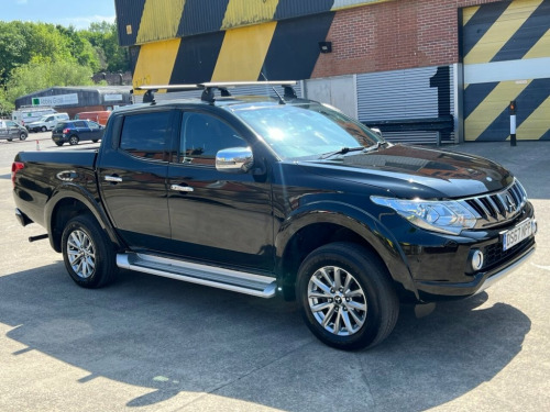 Mitsubishi L200  2.4 DI-D DC Warrior Pickup Double Cab 4dr Diesel M