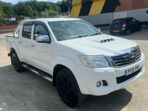Toyota Hi-Lux  3.0 D-4D Invincible Pickup Double Cab 4dr Diesel M
