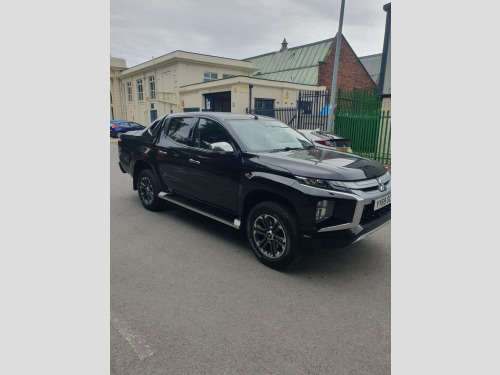 Mitsubishi L200  2.2 DI-D DC Barbarian X Pickup Double Cab 4dr Dies