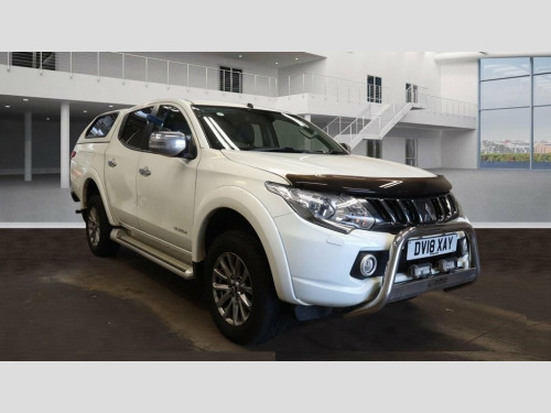 Mitsubishi L200  2.4 DI-D DC Warrior Pickup Double Cab 4dr Diesel M
