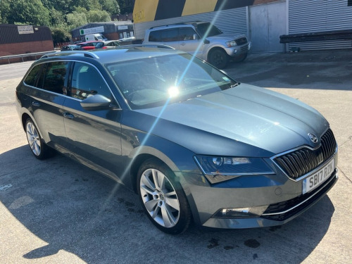Skoda Superb  2.0 TDI SE L Executive Estate 5dr Diesel Manual Eu