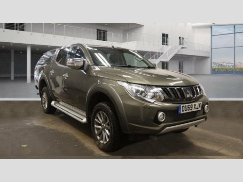 Mitsubishi L200  2.4 DI-D DC Barbarian Pickup Double Cab 4dr Diesel