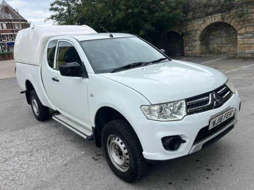 Mitsubishi L200  2.5 DI-D 4Life Club Pickup Extended Cab 2dr Diesel