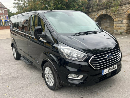 Ford Tourneo Custom  2.0 310 EcoBlue Titanium Minibus Double Cab 5dr Di