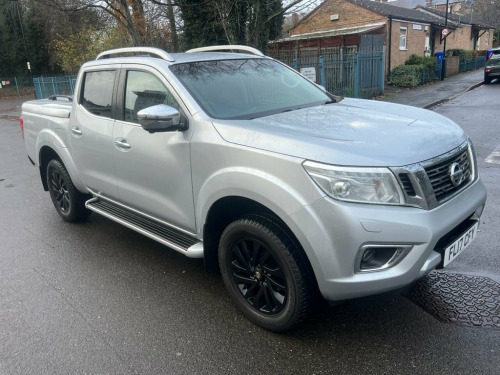 Nissan Navara  2.3 dCi Tekna Pickup Double Cab 4dr Diesel Manual  