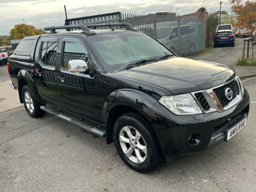 Nissan Navara  2.5 dCi Tekna Pickup Double Cab 4dr Diesel Auto 4W 