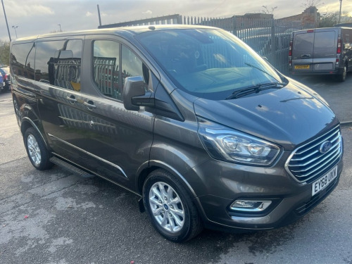 Ford Tourneo Custom  2.0 310 EcoBlue Titanium Minibus Double Cab 5dr Di 