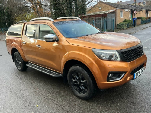 Nissan Navara  2.3 dCi Tekna Pickup Double Cab 4dr Diesel Manual 
