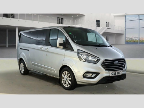 Ford Tourneo Custom  2.0 310 EcoBlue Titanium Minibus Double Cab 5dr Di 