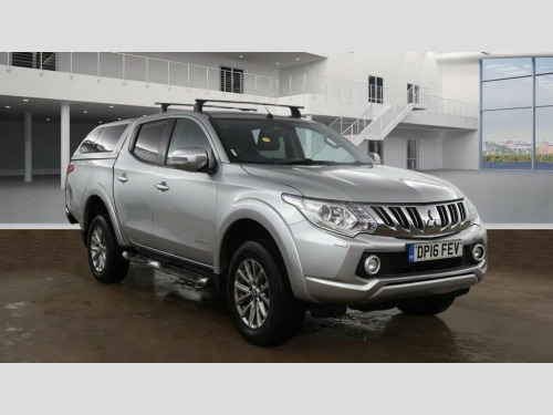 Mitsubishi L200  2.4 DI-D DC Warrior Pickup Double Cab 4dr Diesel M 