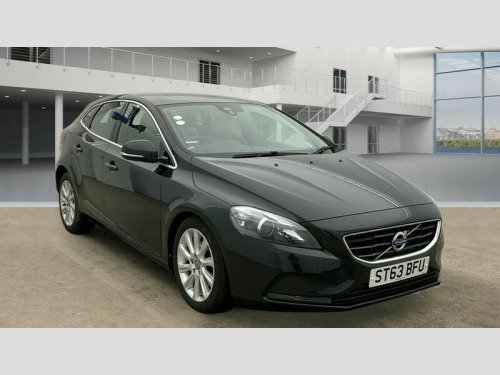 Volvo V40  1.6 D2 SE Lux Nav Hatchback 5dr Diesel Powershift Euro 5 (s/s) (115 ps)