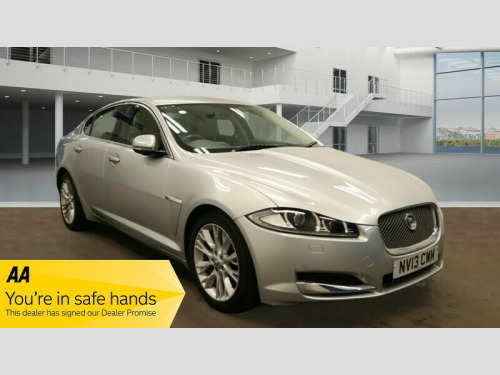 Jaguar XF  2.2d Premium Luxury Saloon 4dr Diesel Auto Euro 5 (s/s) (200 ps)